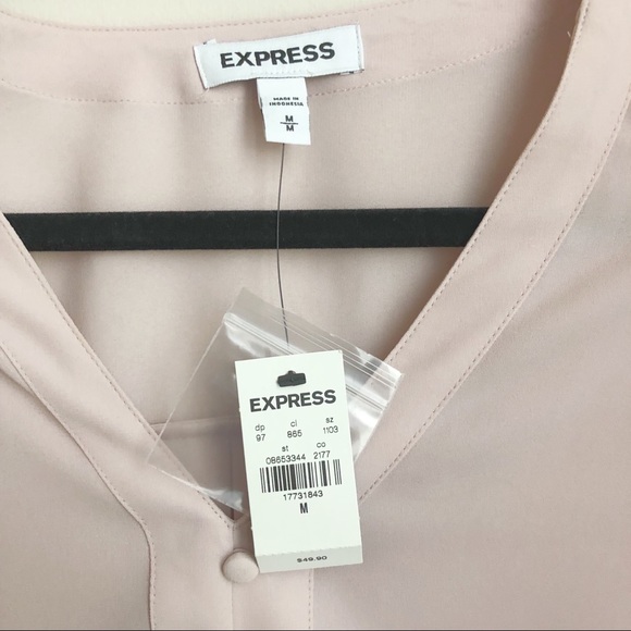 Express Blouse - Picture 6 of 7